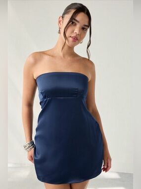 UO Mira Strapless Tie-Back Bow Satin
Slip Mini Dress NWT